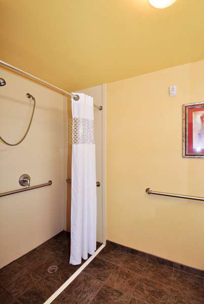  - Hampton Inn & Suites Jeffersontown - I-64, Exit 17