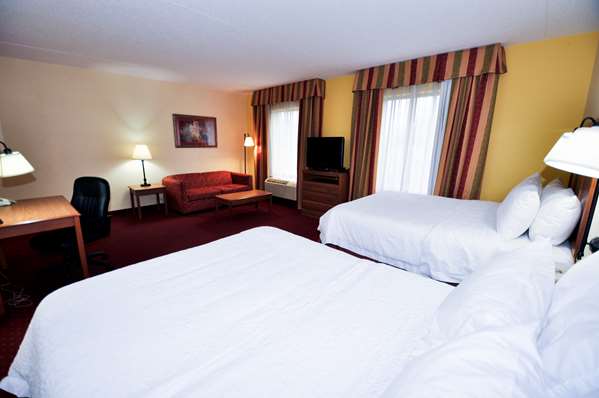  - Hampton Inn & Suites Jeffersontown - I-64, Exit 17