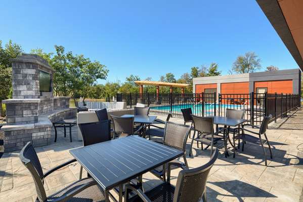 Exterior view - Hampton Inn Louisville - I-265, Exit 32