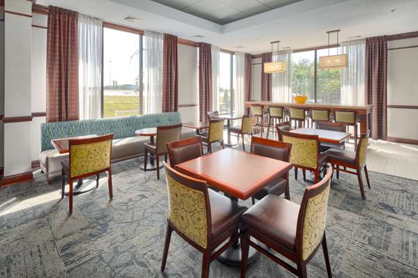 Restaurant - Hampton Inn Louisville - I-265, Exit 32