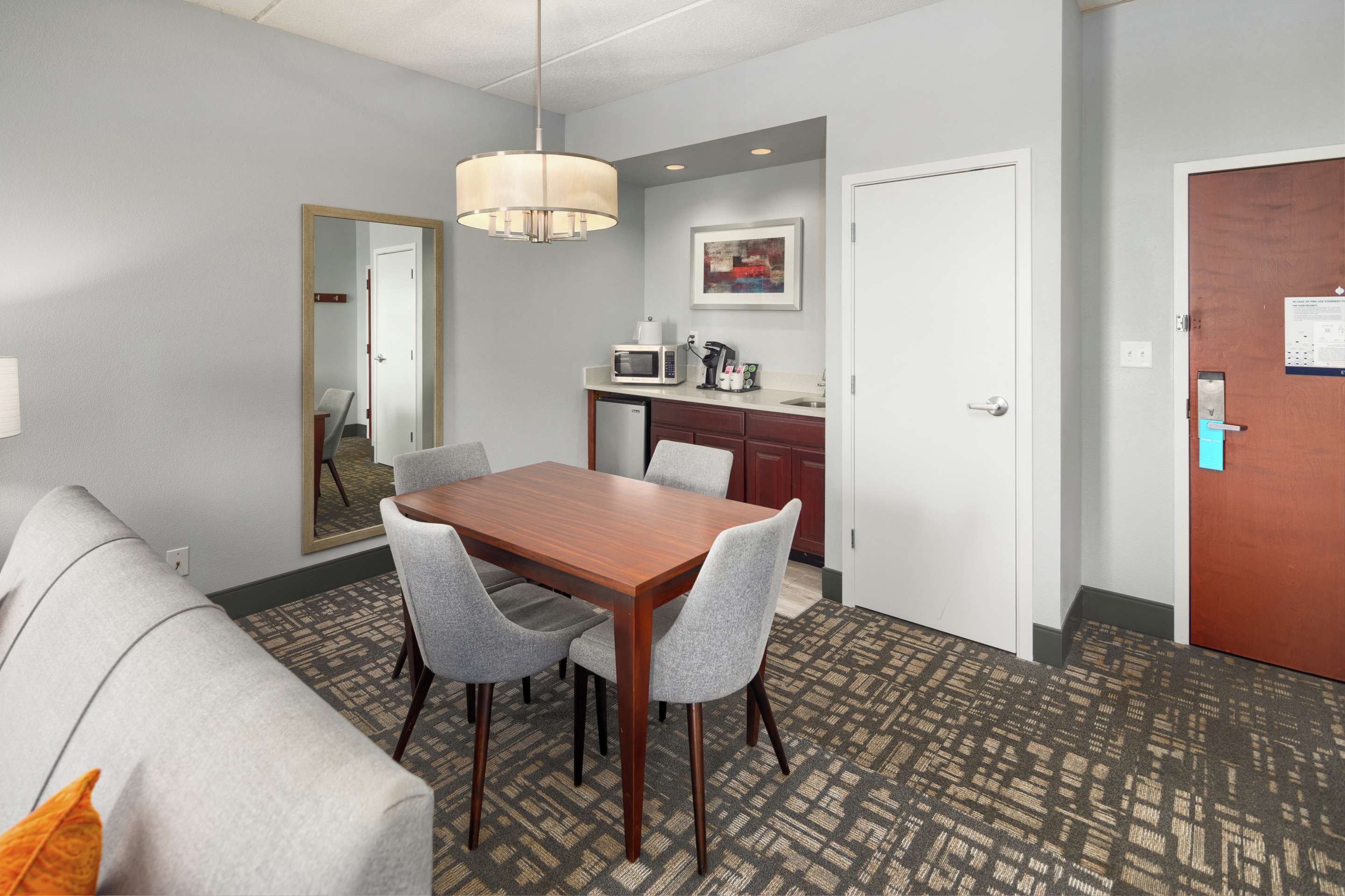 Guest room