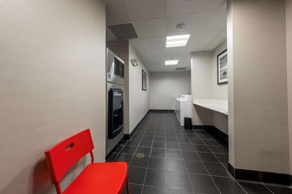  - Hampton Inn & Suites Dupont - I-5, Exit 119