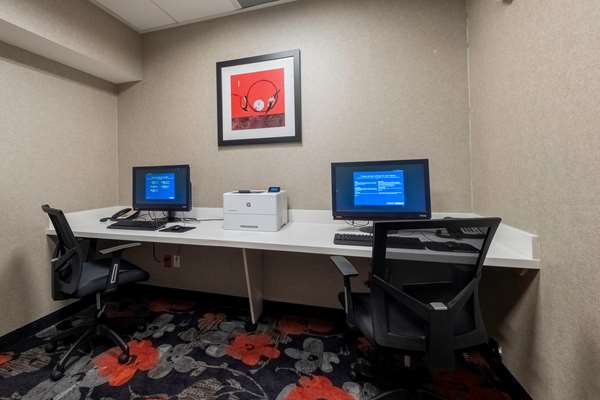 Conference Area - Hampton Inn & Suites Dupont - I-5, Exit 119