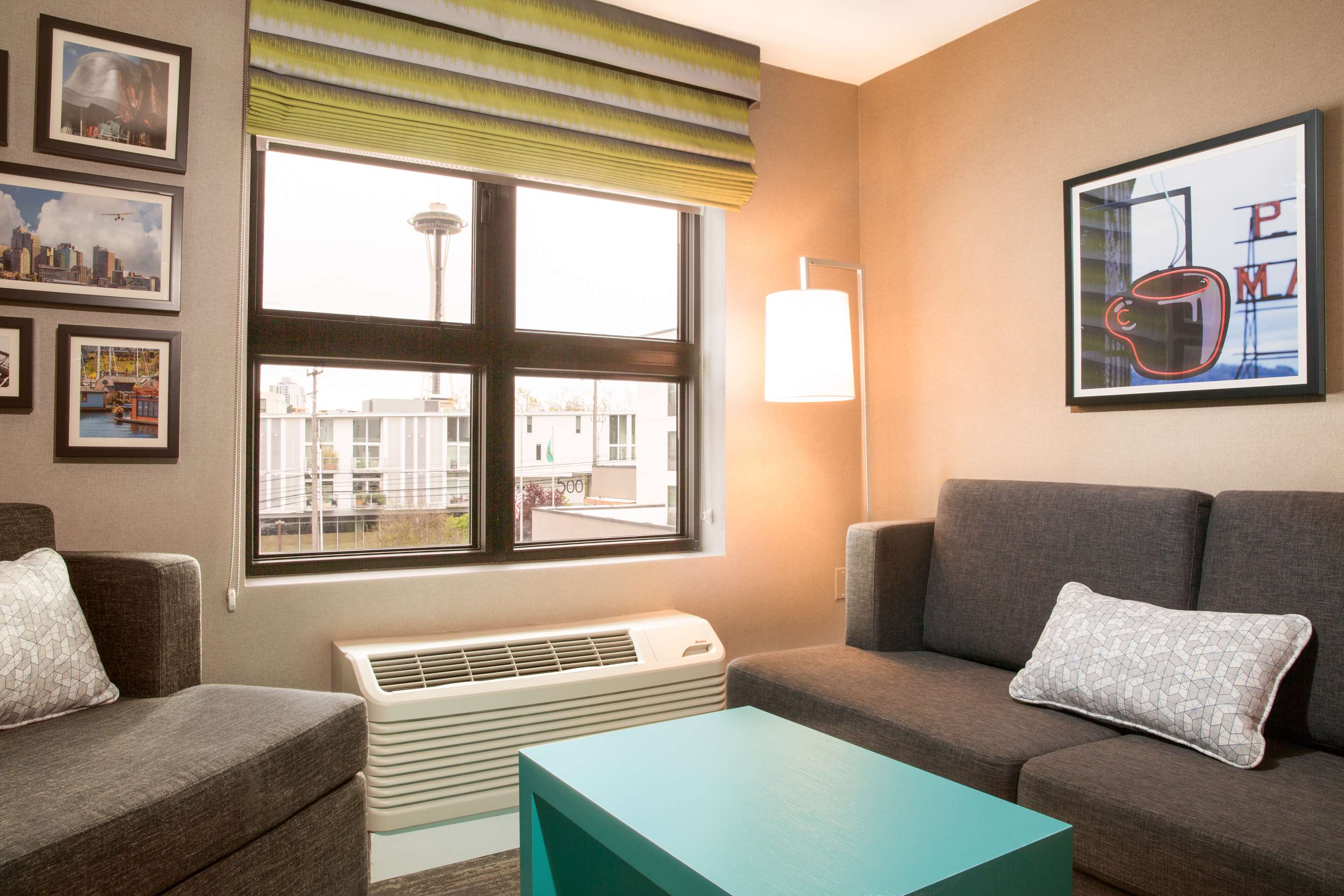 Guest room