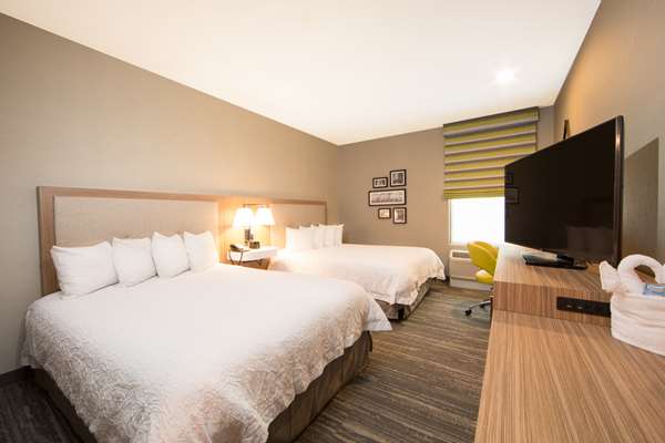  - Hampton Inn & Suites Downtown Seattle