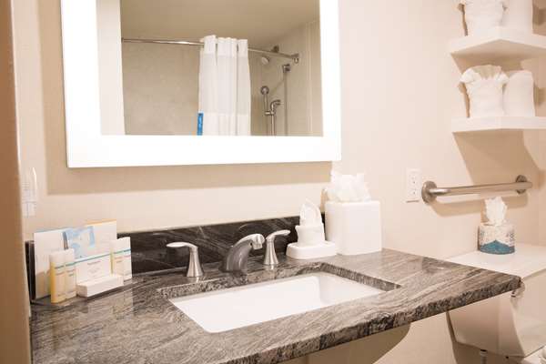  - Hampton Inn & Suites Downtown Seattle