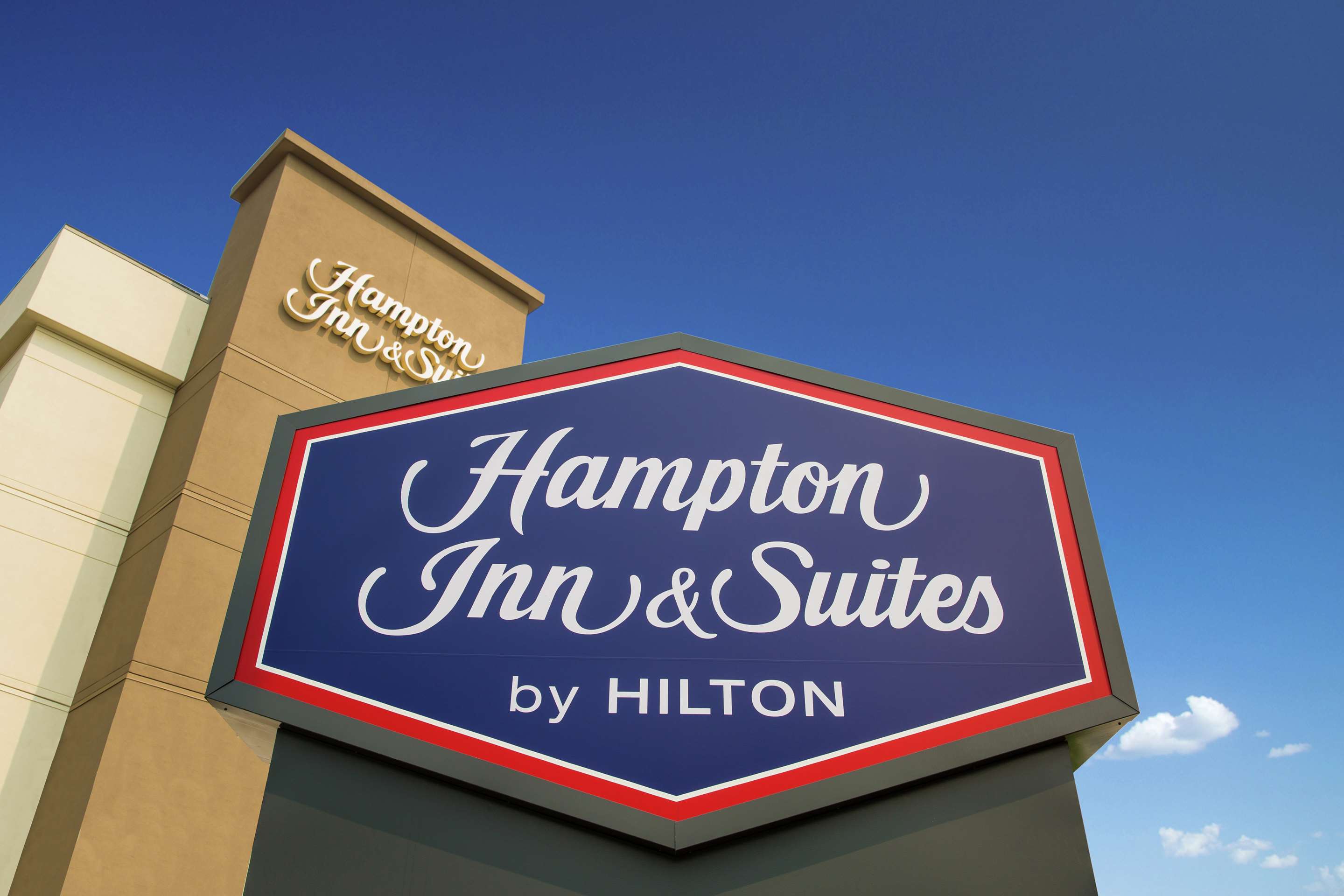 Exterior | Hampton Inn & Suites Seattle-Downtown