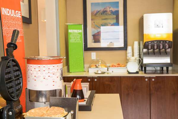 Amenities - Hampton Inn & Suites Downtown Seattle