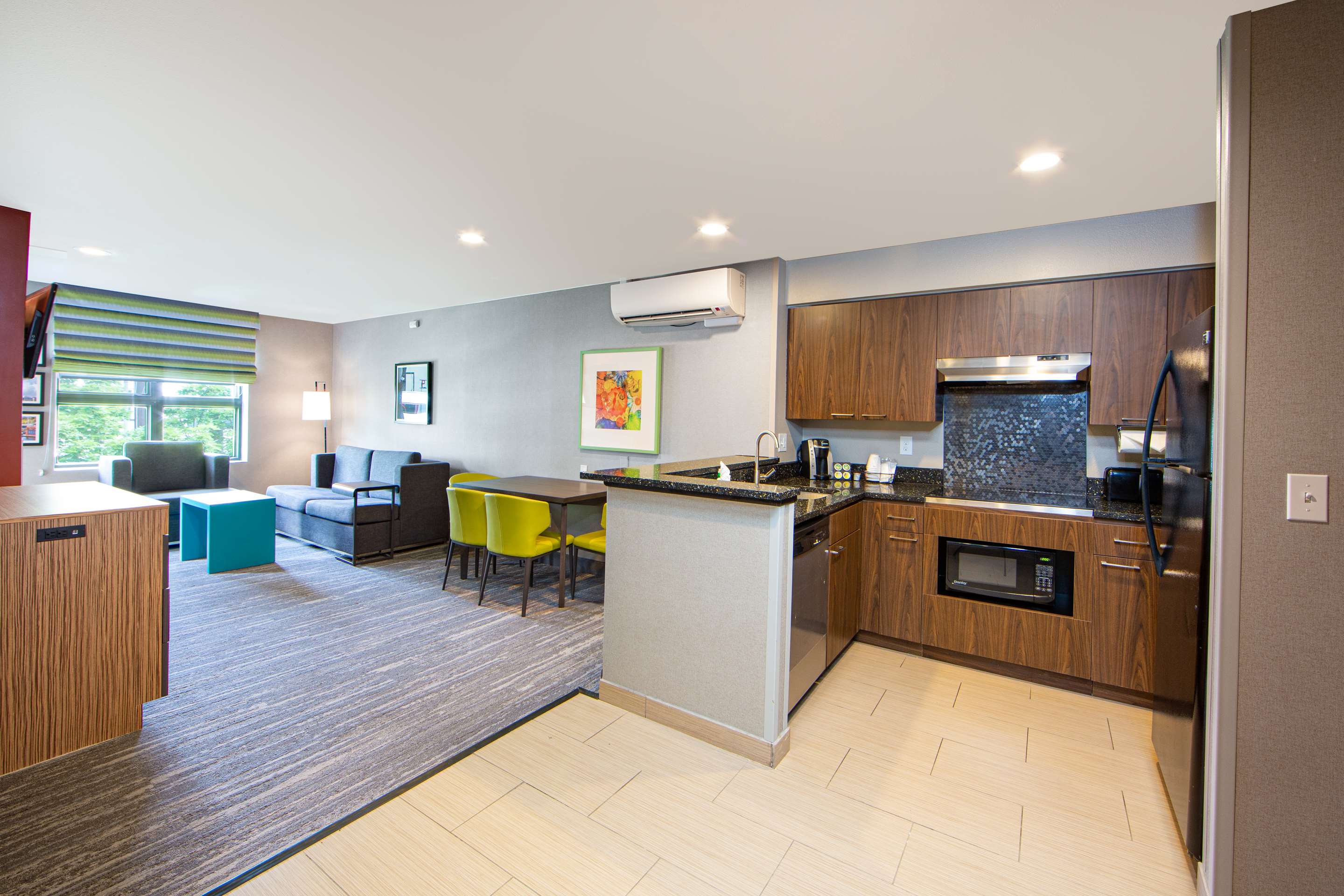 Guest room