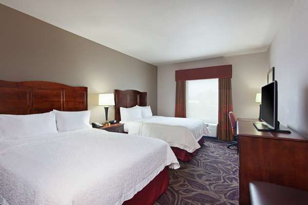  - Hampton Inn Everett