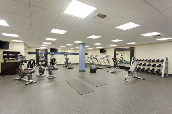 Fitness/ Exercise Room - Hampton Inn Everett