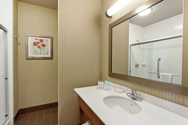  - Hampton Inn Everett