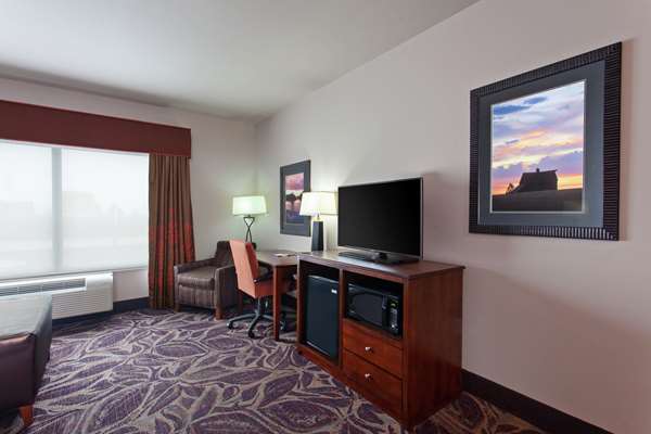  - Hampton Inn Everett