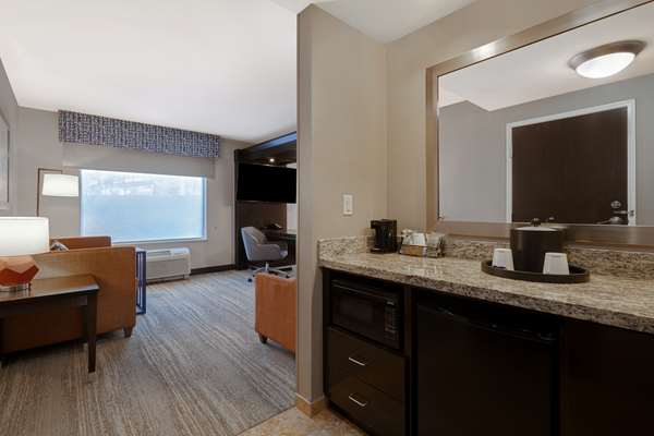  - Hampton Inn & Suites Federal Way - I-5, Exit 143