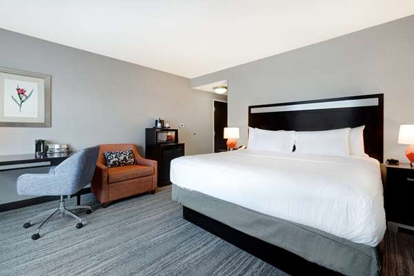  - Hampton Inn & Suites Federal Way - I-5, Exit 143