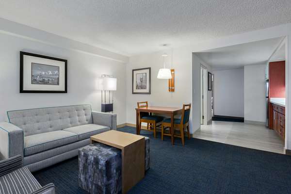  - Homewood Suites by Hilton Downtown Seattle