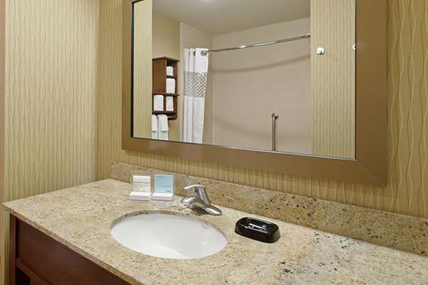  - Hampton Inn & Suites SeaTac