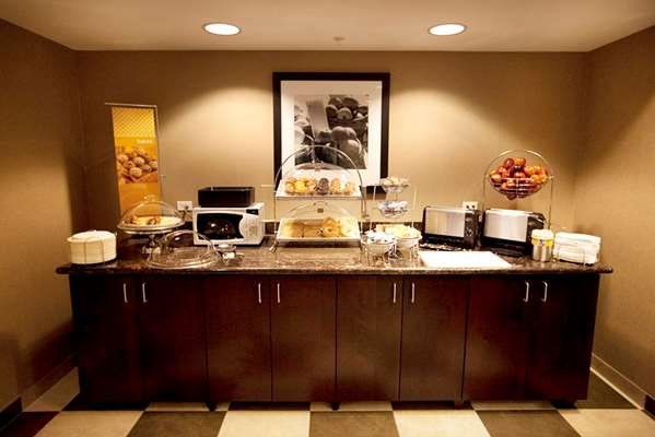 Restaurant - Hampton Inn & Suites Kent