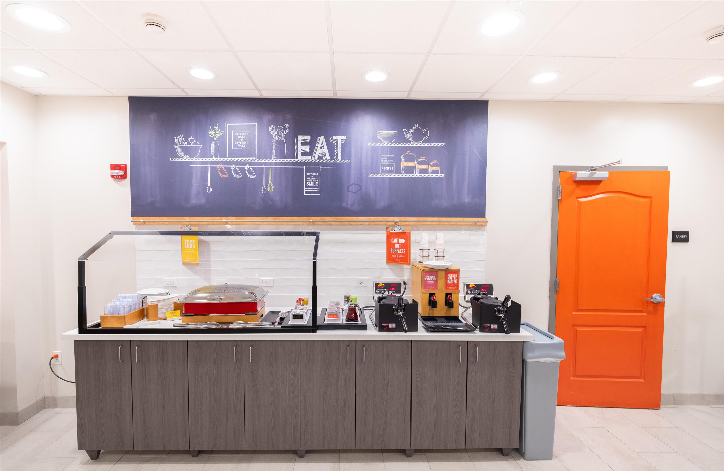 Breakfast Area | Hampton Inn & Suites Seattle/Kent,WA