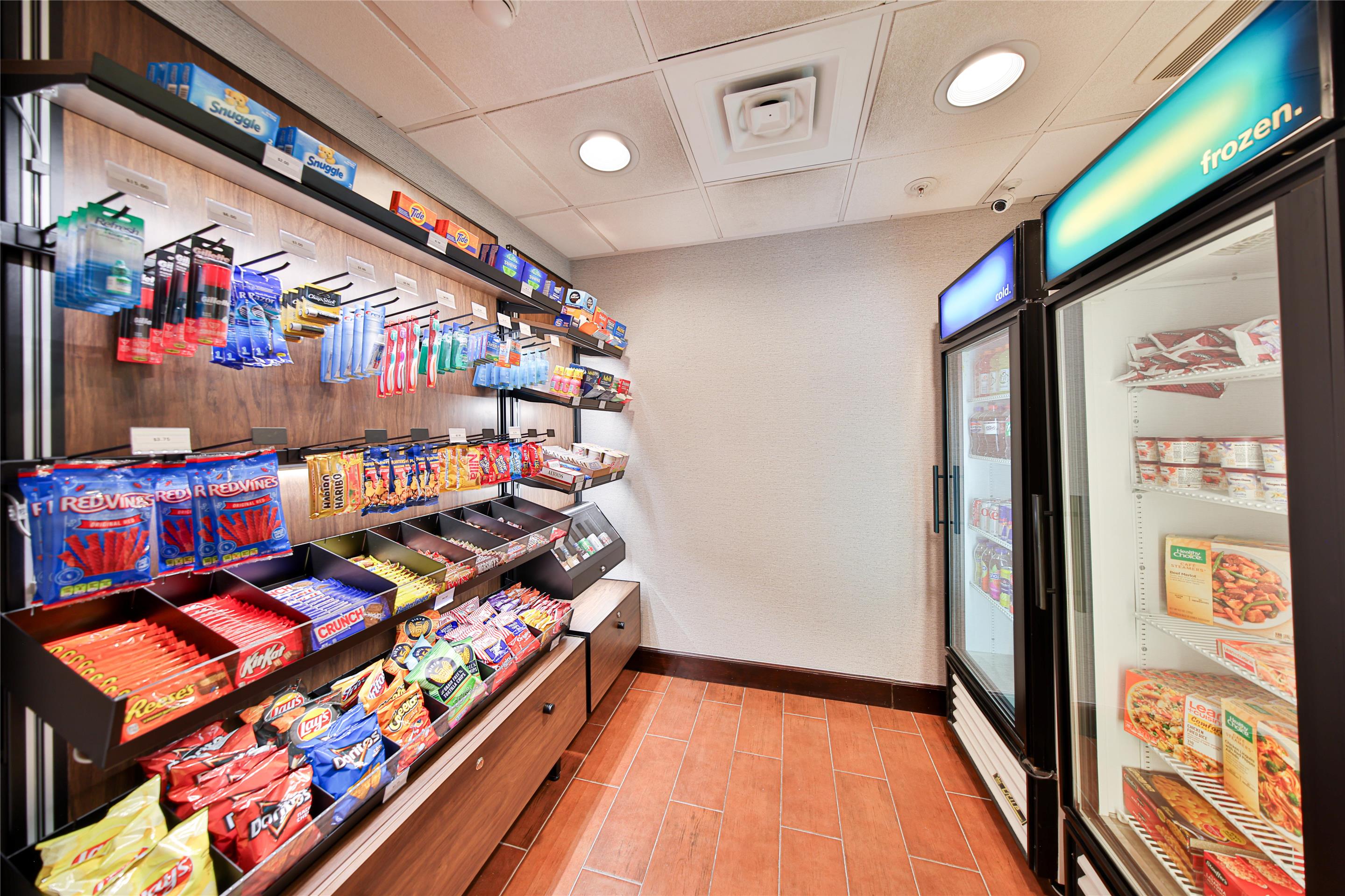 Restaurant | Hampton Inn & Suites Seattle/Kent,WA