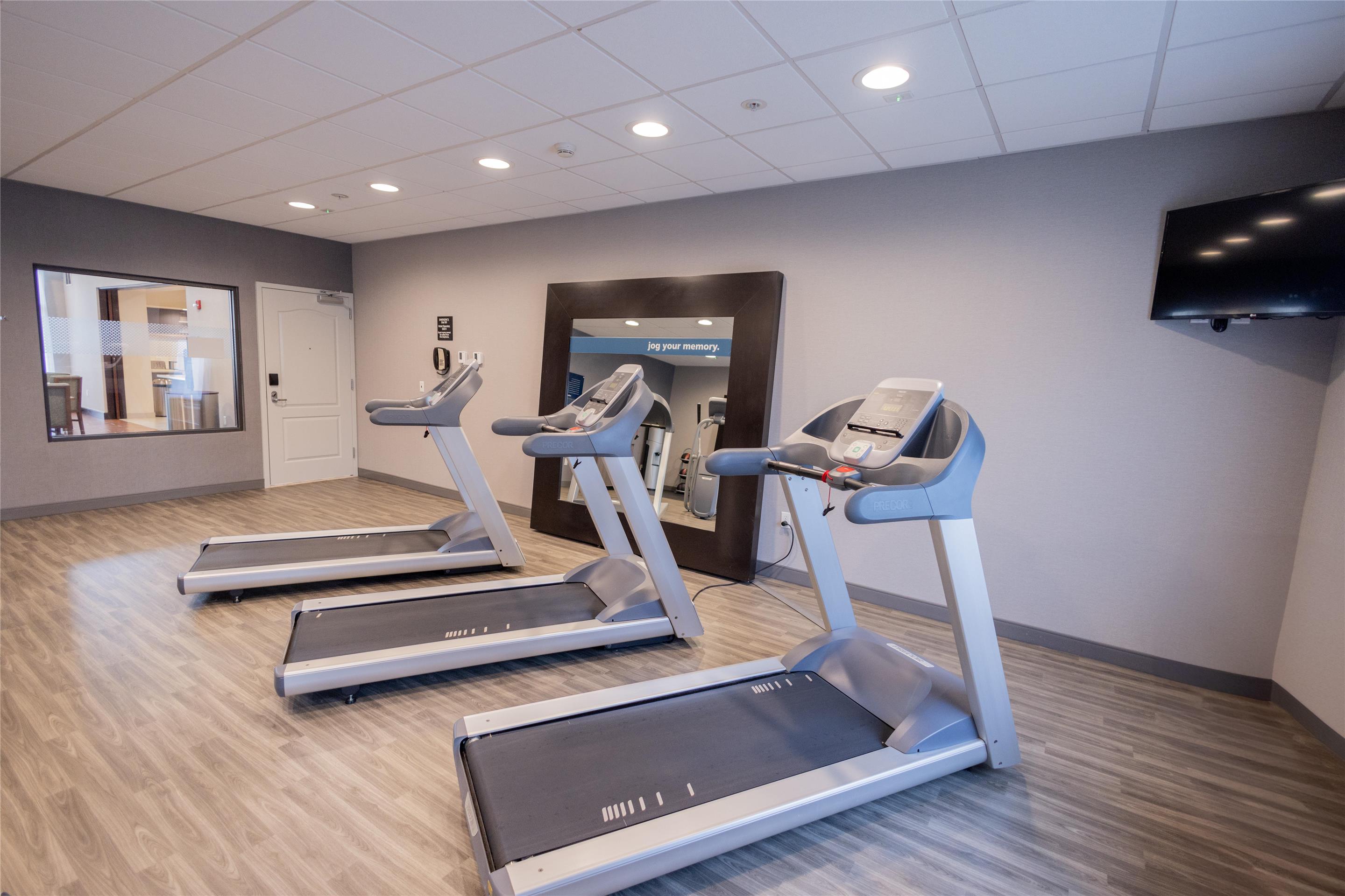 Health club fitness center gym | Hampton Inn & Suites Seattle/Kent,WA