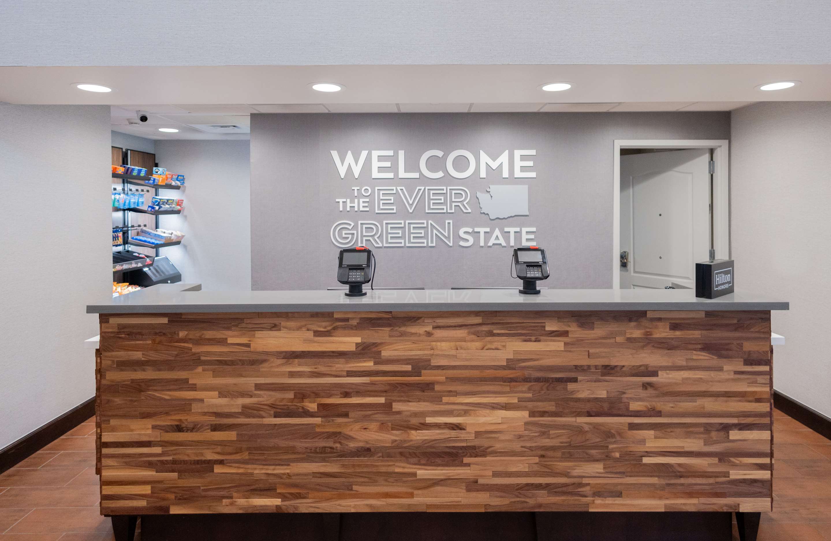 Reception | Hampton Inn & Suites Seattle/Kent,WA