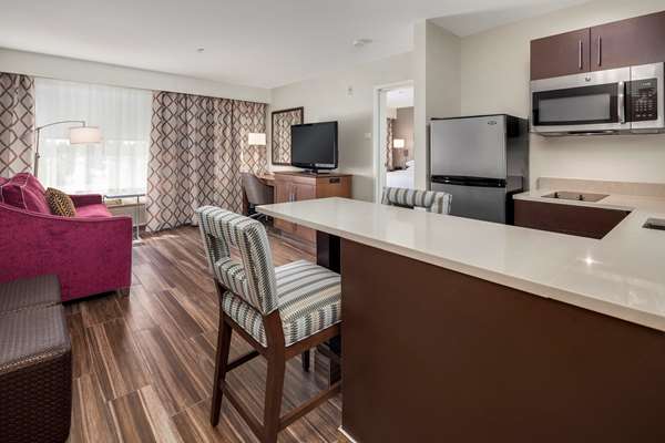  - Hampton Inn & Suites Lynnwood - I-5, Exit 181