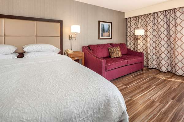  - Hampton Inn & Suites Lynnwood - I-5, Exit 181