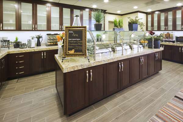 Amenities - Homewood Suites by Hilton Lynnwood