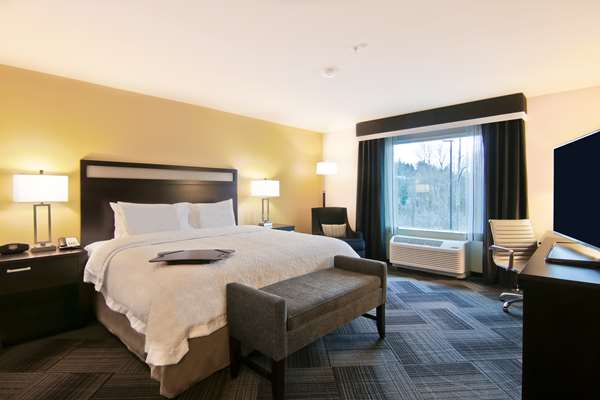  - Hampton Inn & Suites Bellevue - I-405, Exit 13A