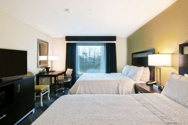  - Hampton Inn & Suites Bellevue - I-405, Exit 13A