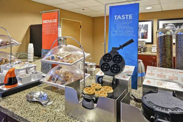 Amenities - Hampton Inn Tukwila - I-405, Exit 1