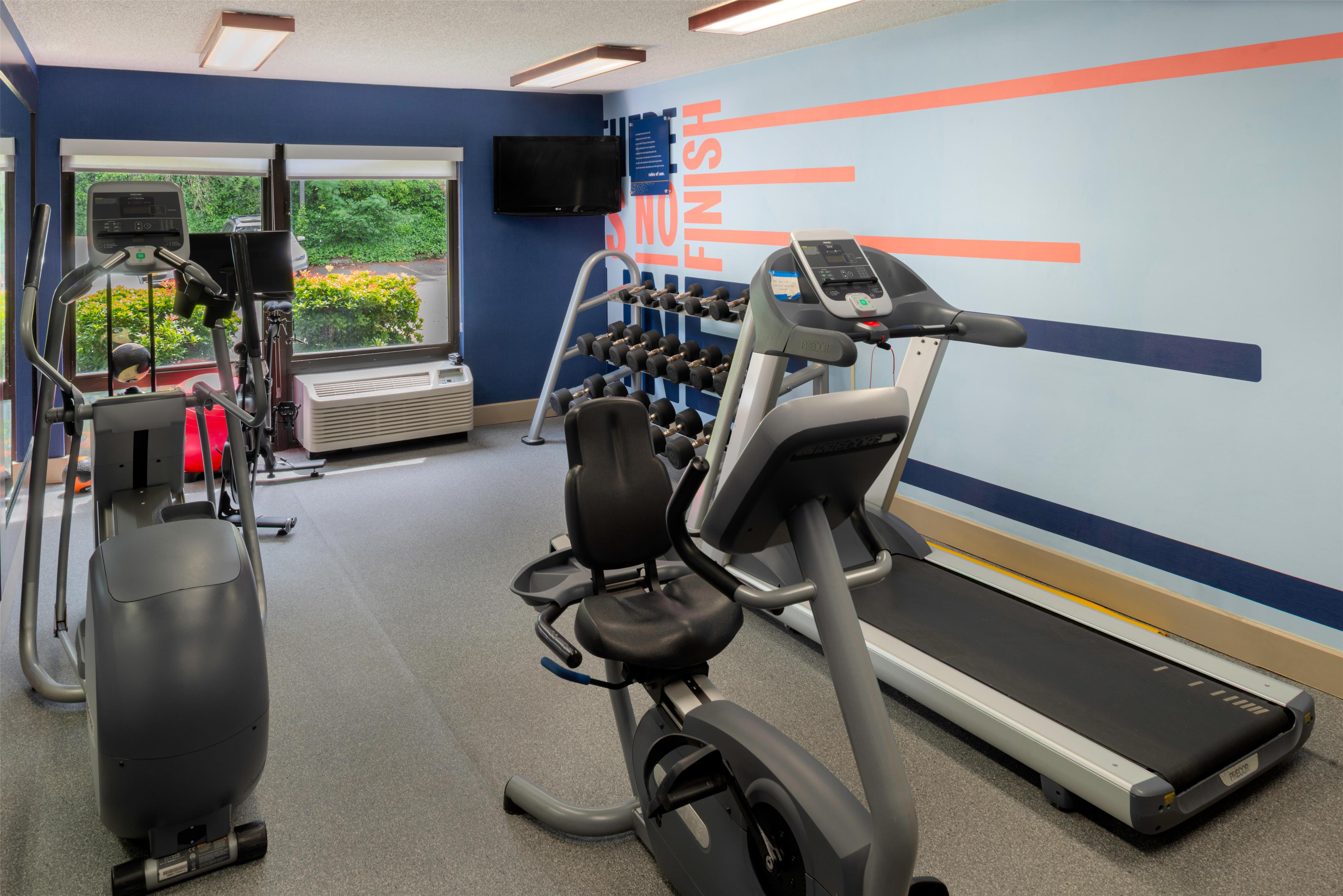 Health club fitness center gym | Hampton Inn Seattle-Airport