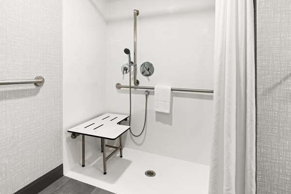  - Hampton Inn Seekonk - I-195, Exit 1