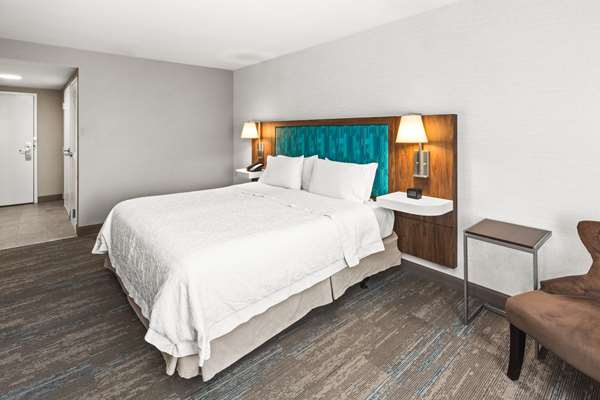  - Hampton Inn Seekonk - I-195, Exit 1