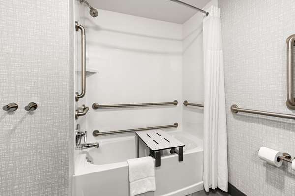  - Hampton Inn Seekonk - I-195, Exit 1