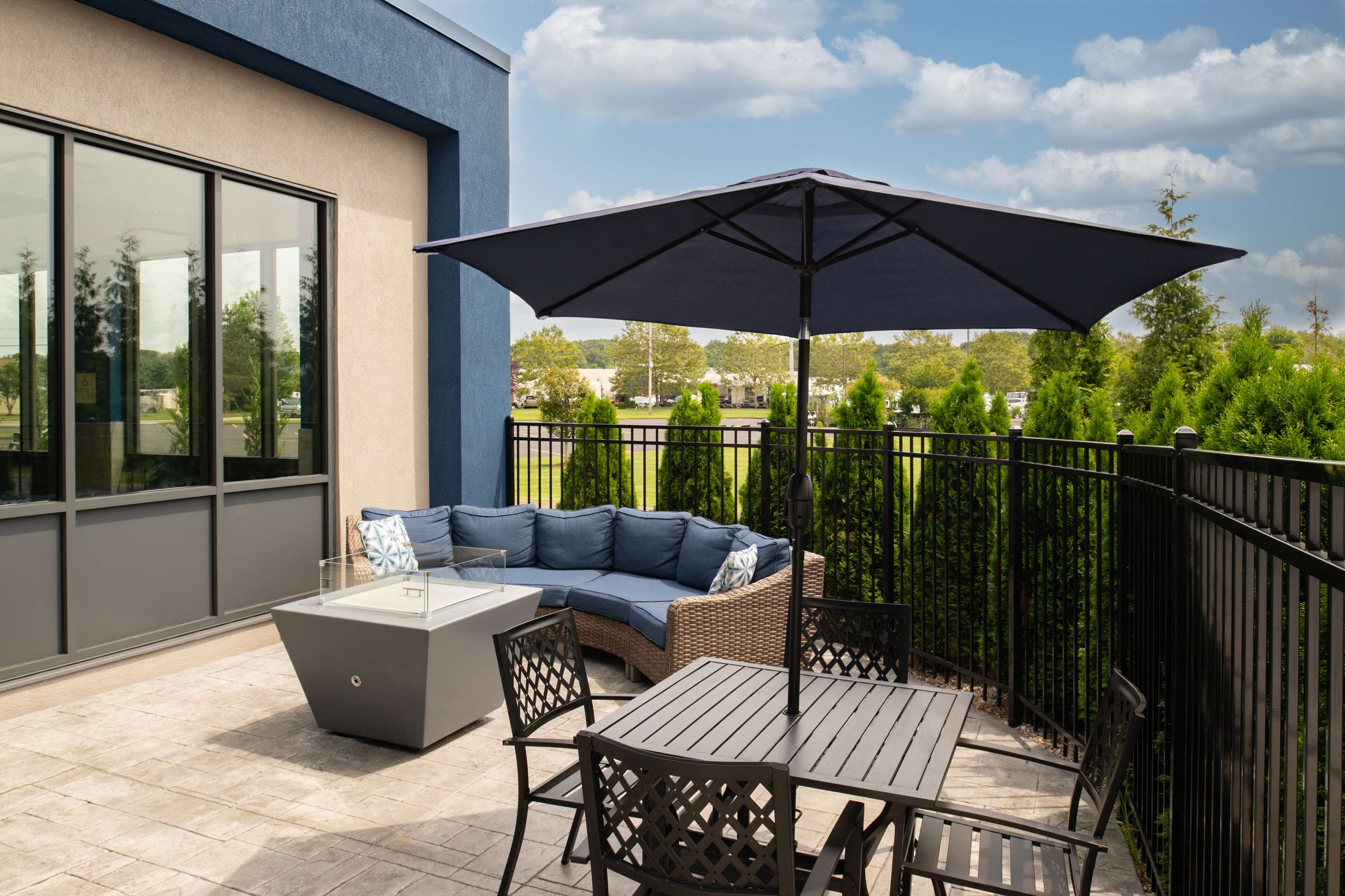 Exterior | Hampton Inn Seekonk
