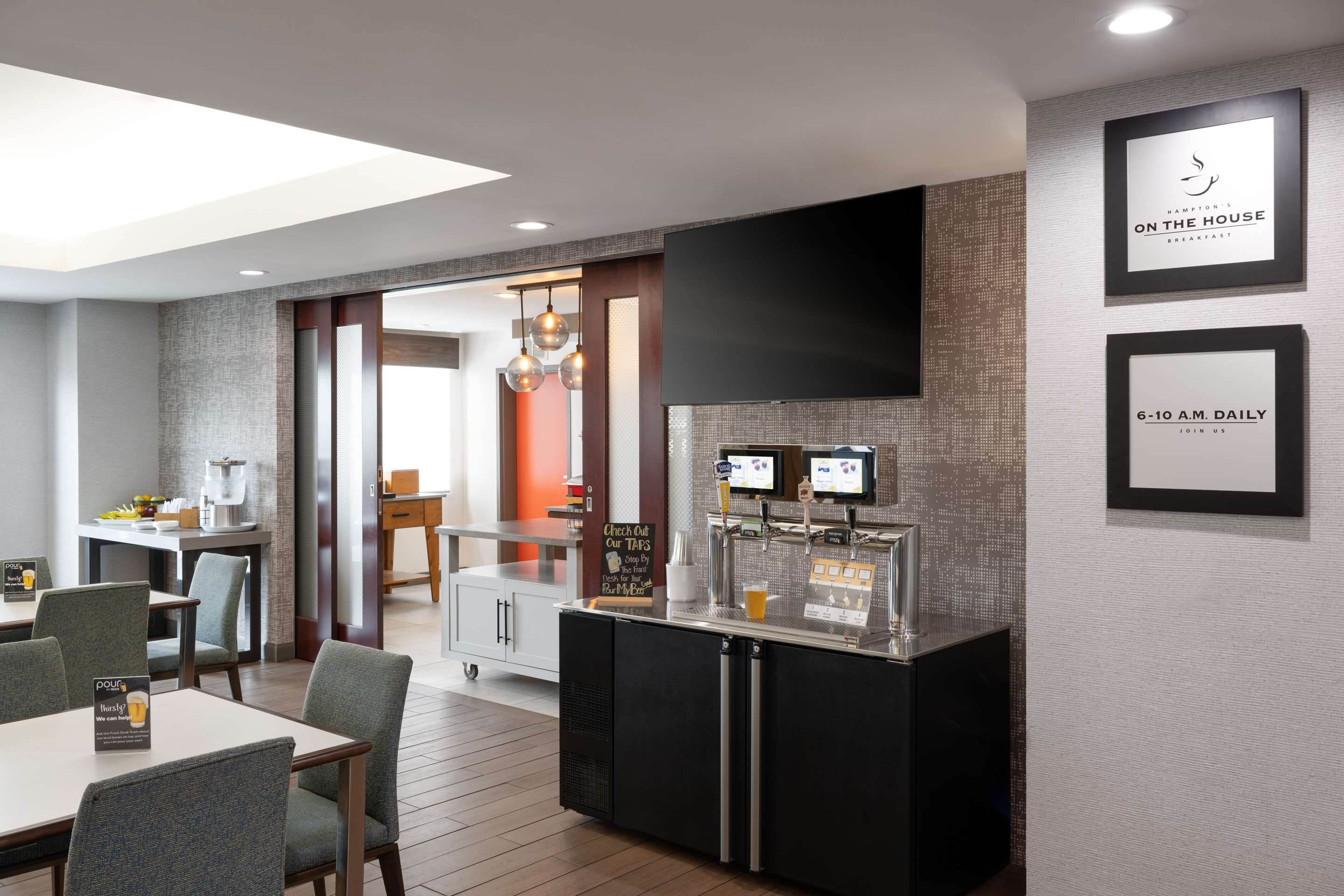 Restaurant | Hampton Inn Seekonk