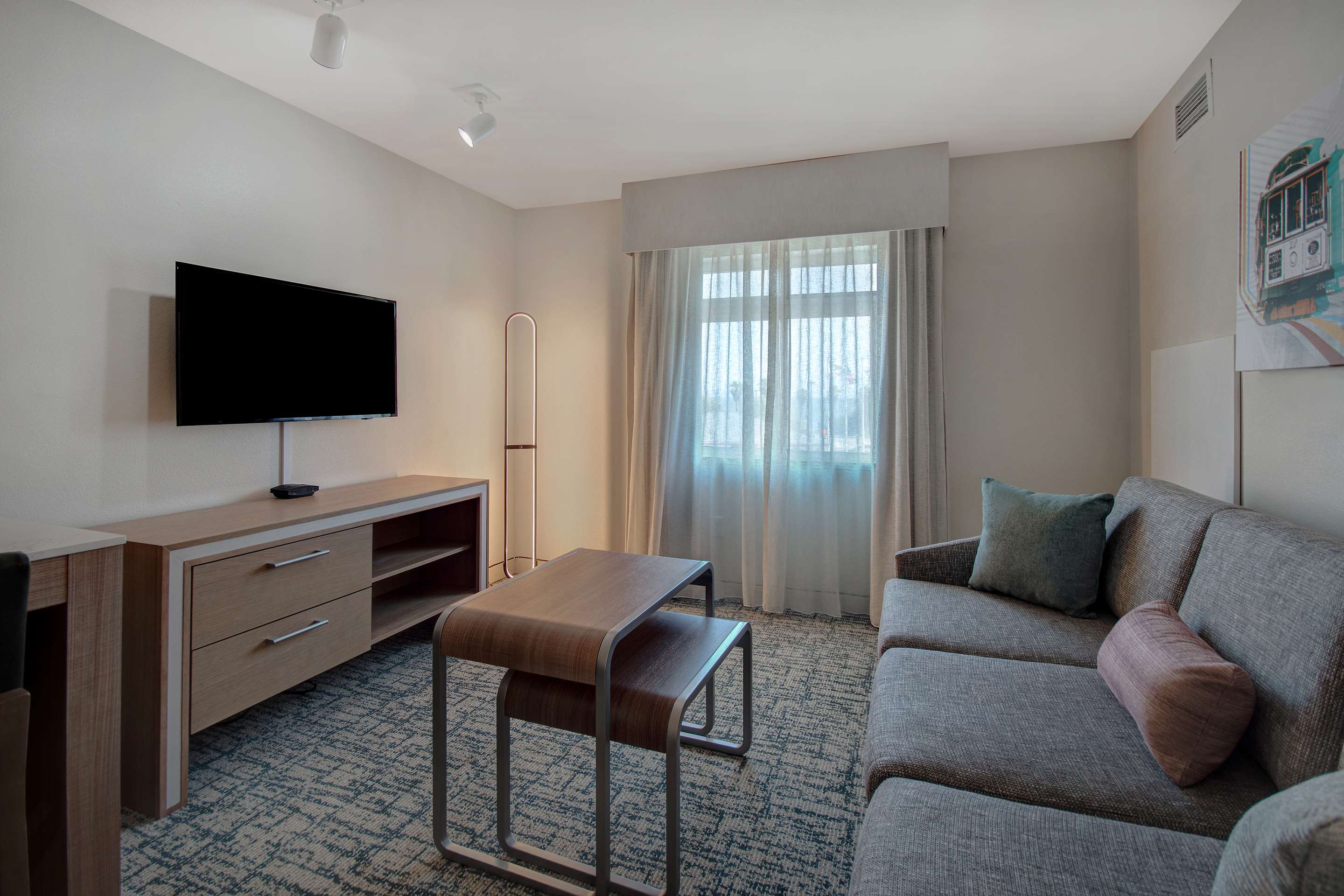 Guest room
