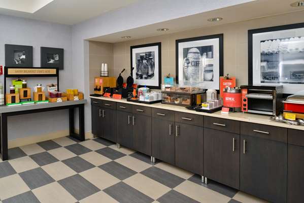 Amenities - Hampton Inn Daly City