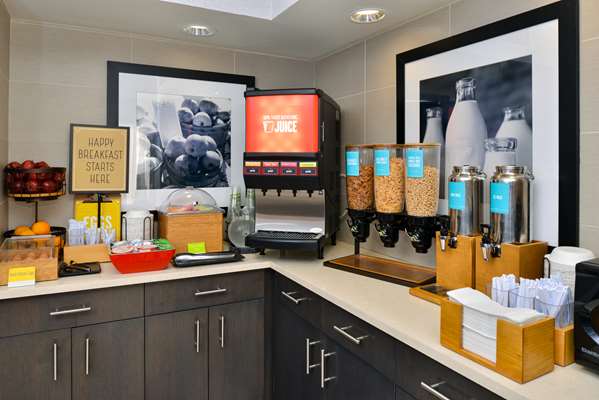 Amenities - Hampton Inn Daly City