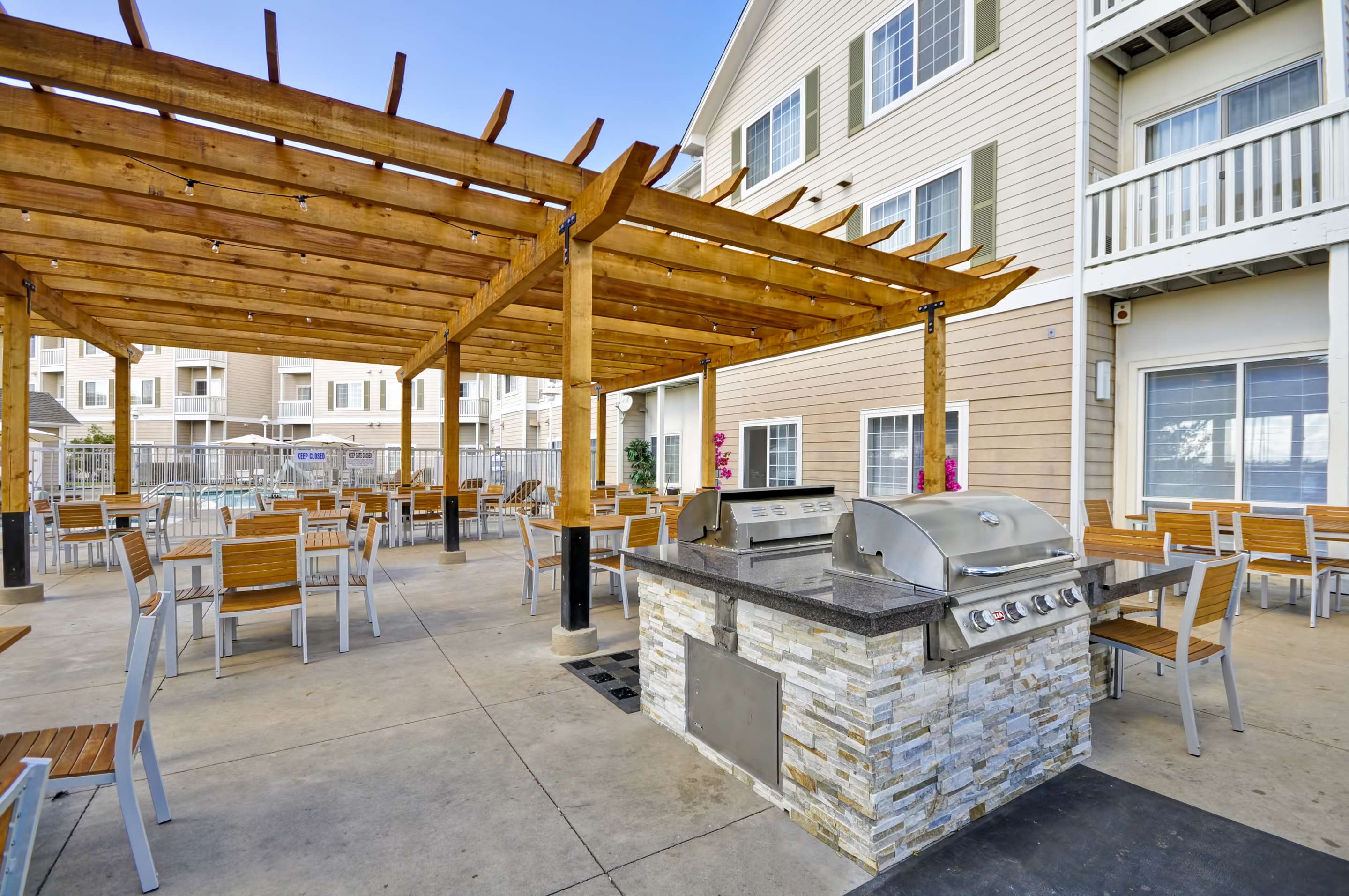 Exterior | Homewood Suites by Hilton Oakland-Waterfront