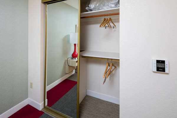  - Hampton Inn SFO Airport South San Francisco