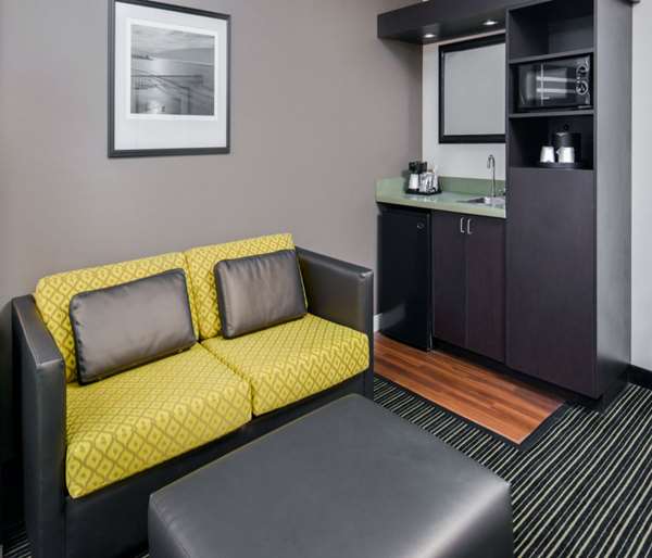  - Hampton Inn & Suites Burlingame