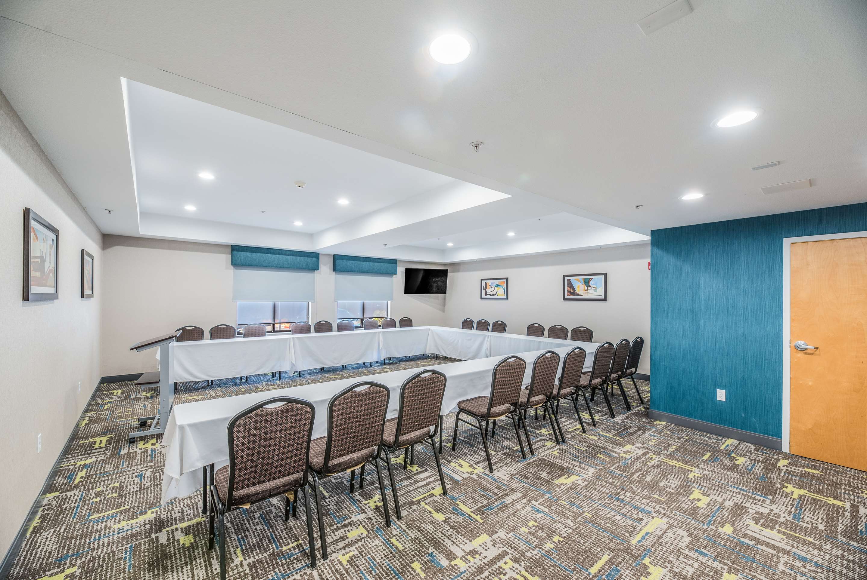 Meeting Room | Hampton Inn Oakland-Hayward
