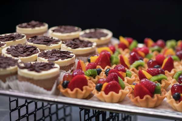 Restaurant - DoubleTree by Hilton Hotel Airport Brisbane