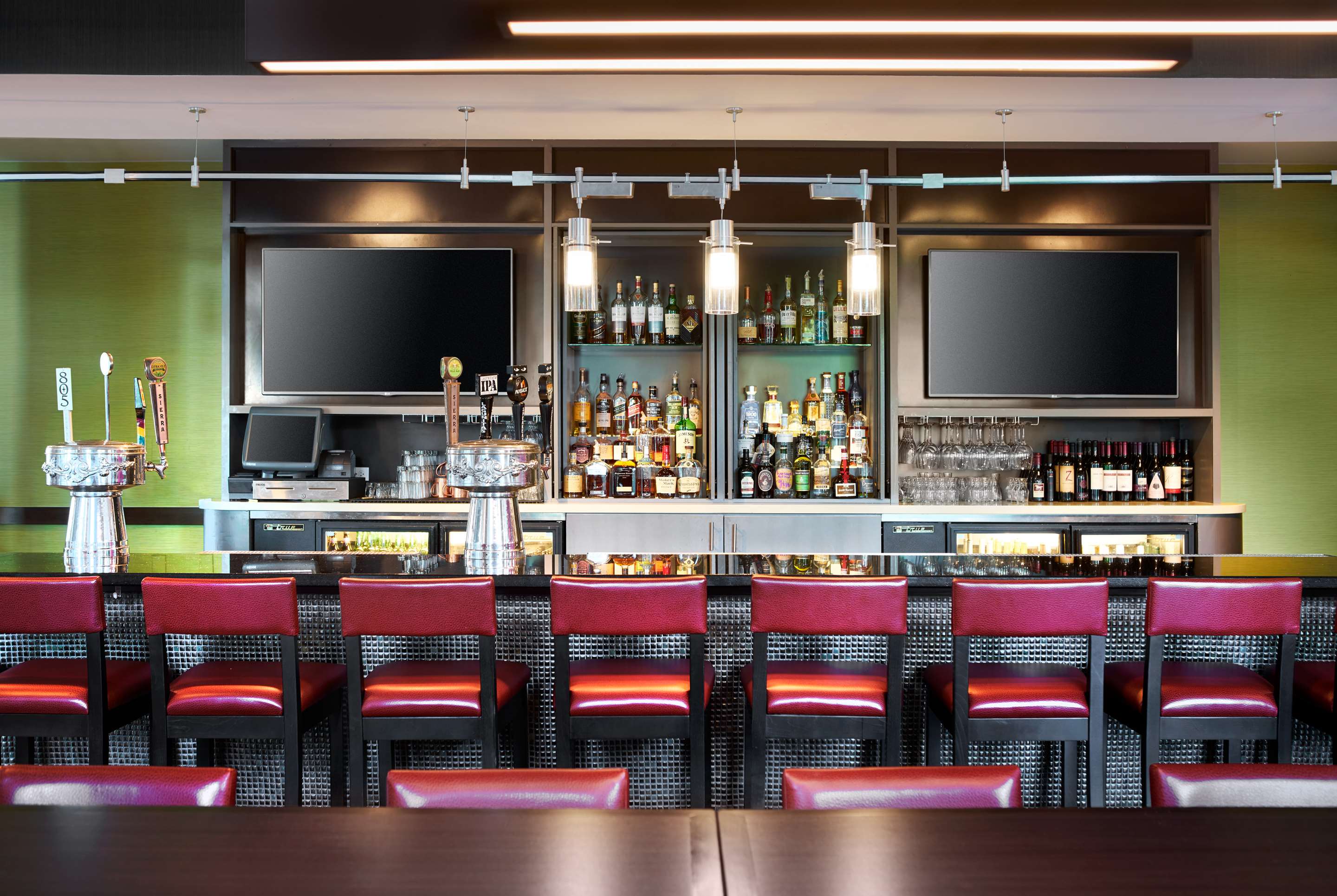 BarLounge | DoubleTree by Hilton Hotel San Francisco Airport North