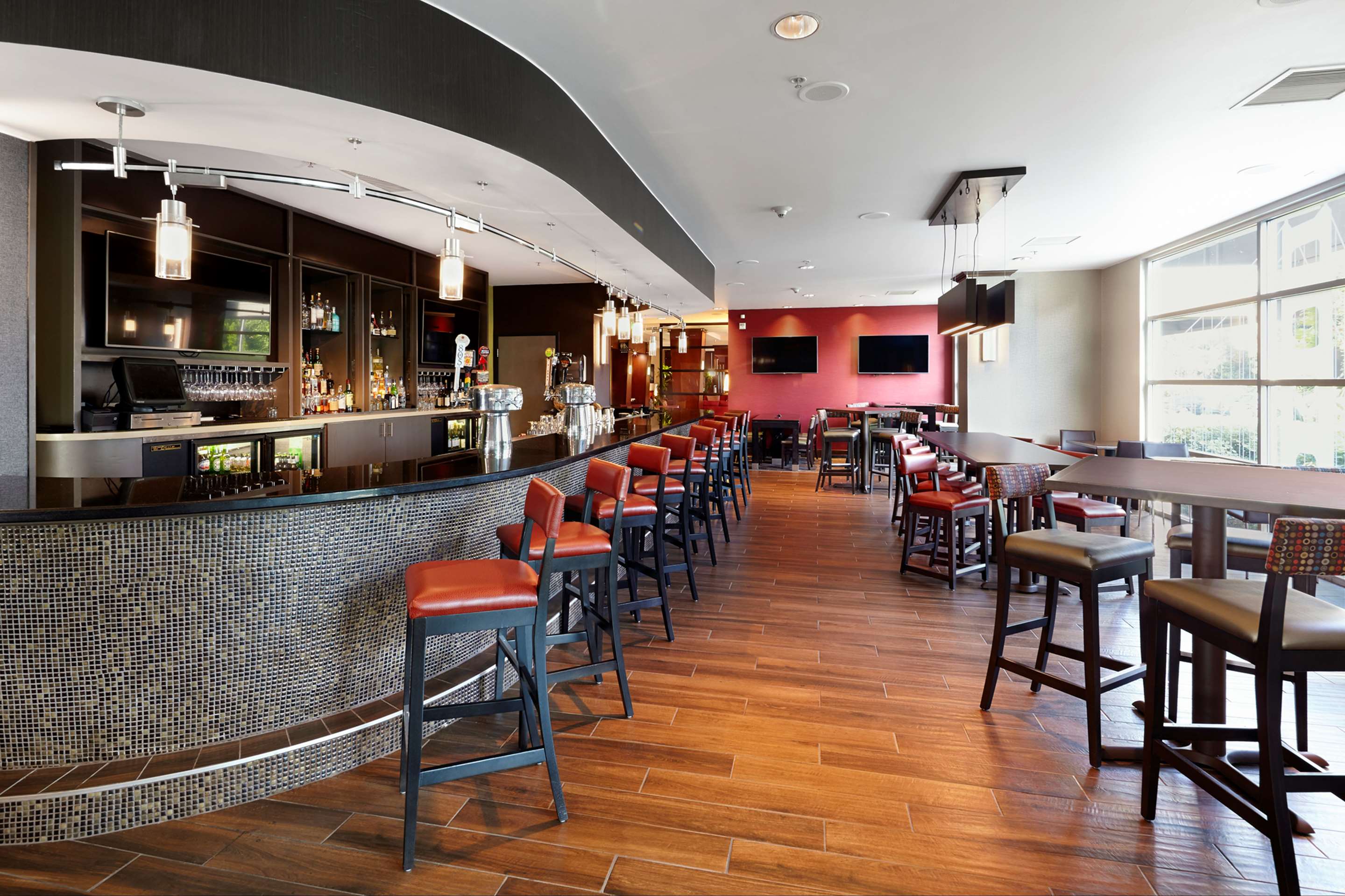 BarLounge | DoubleTree by Hilton Hotel San Francisco Airport North