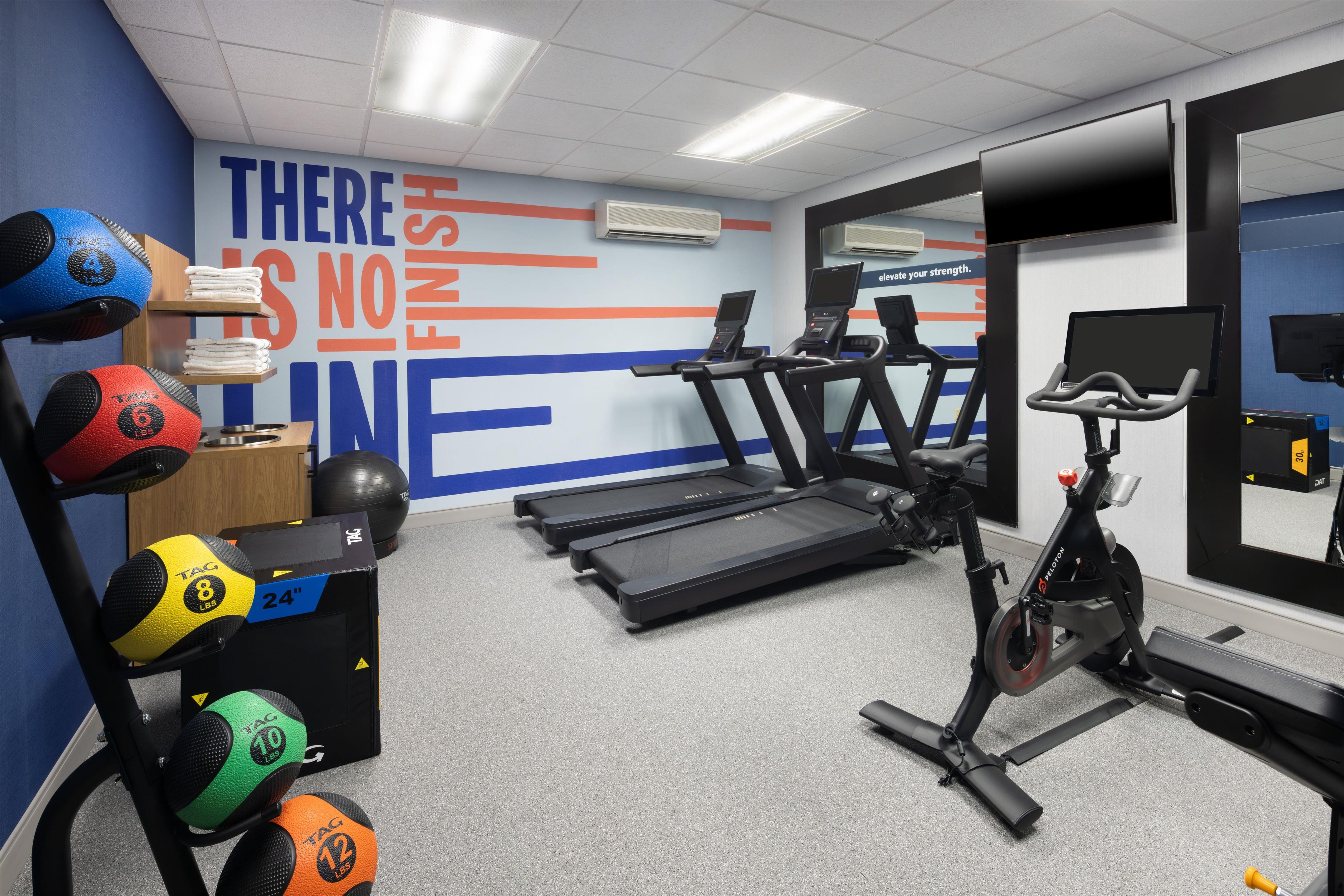 Health club fitness center gym | Hampton Inn & Suites Berkshires-Lenox