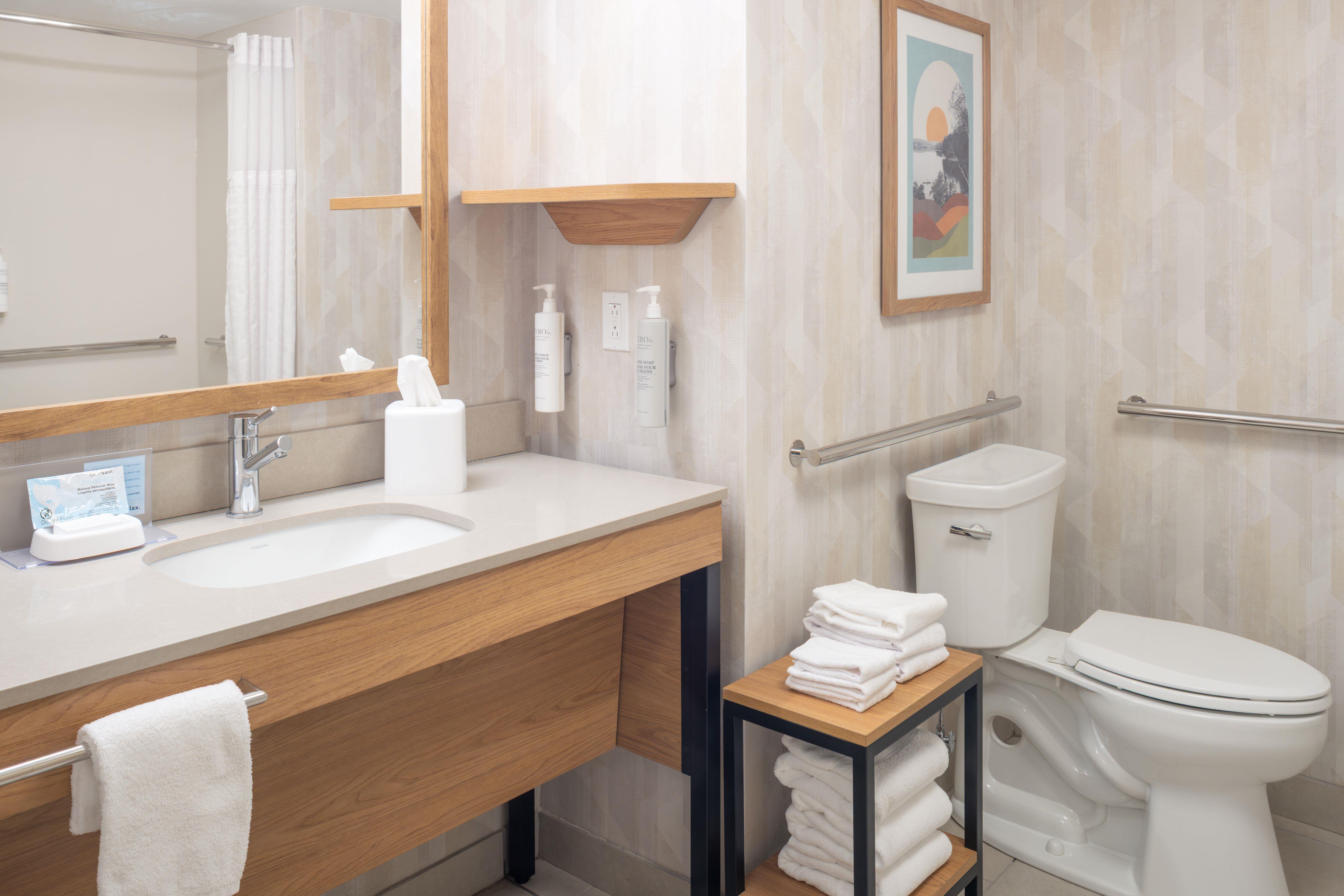Hampton Inn & Suites Berkshires Lenox Room Type - 1 KNG HEARING ACC NOSMOK
